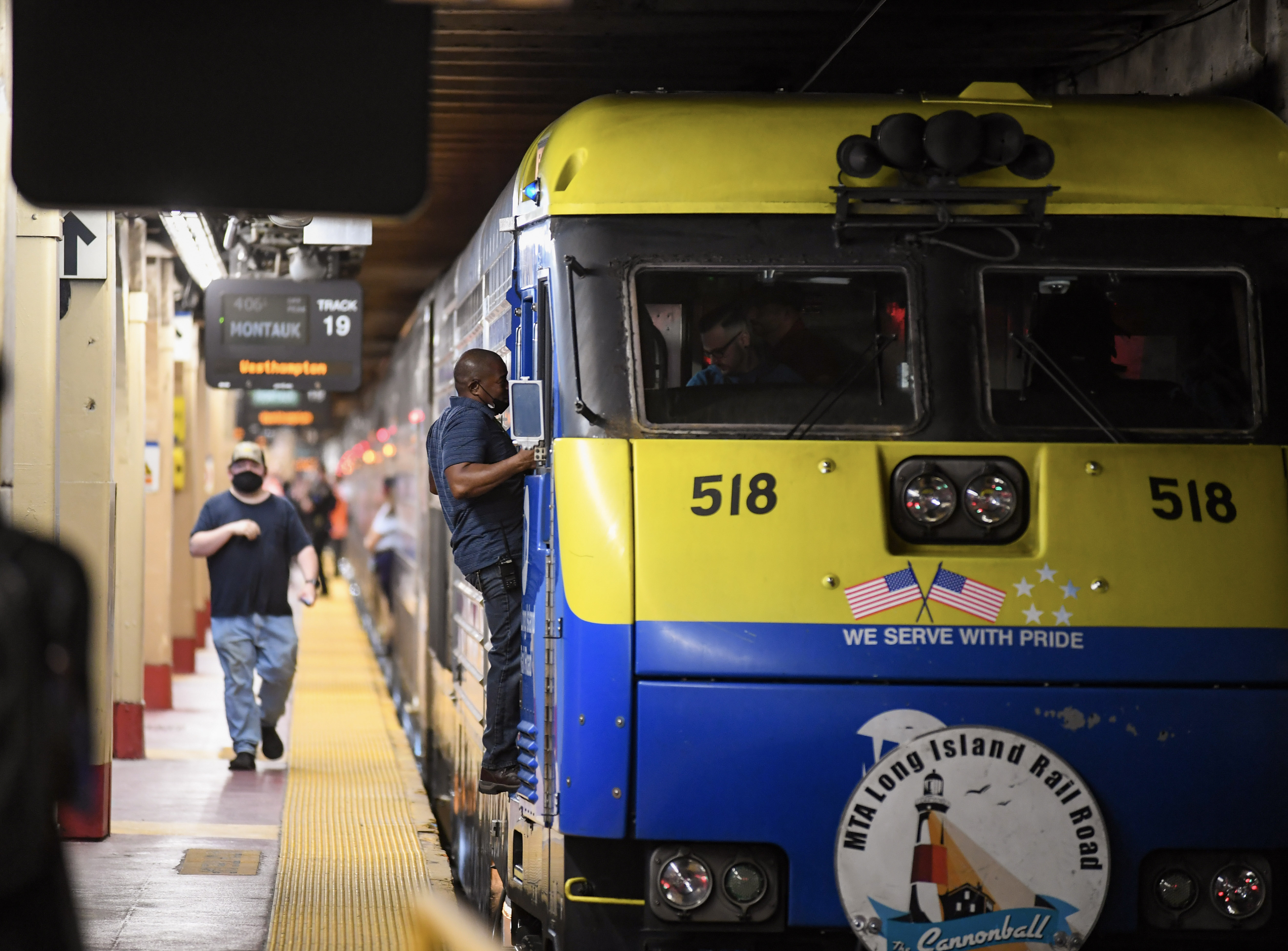 LIRR's Cannonball train returns for summer service
