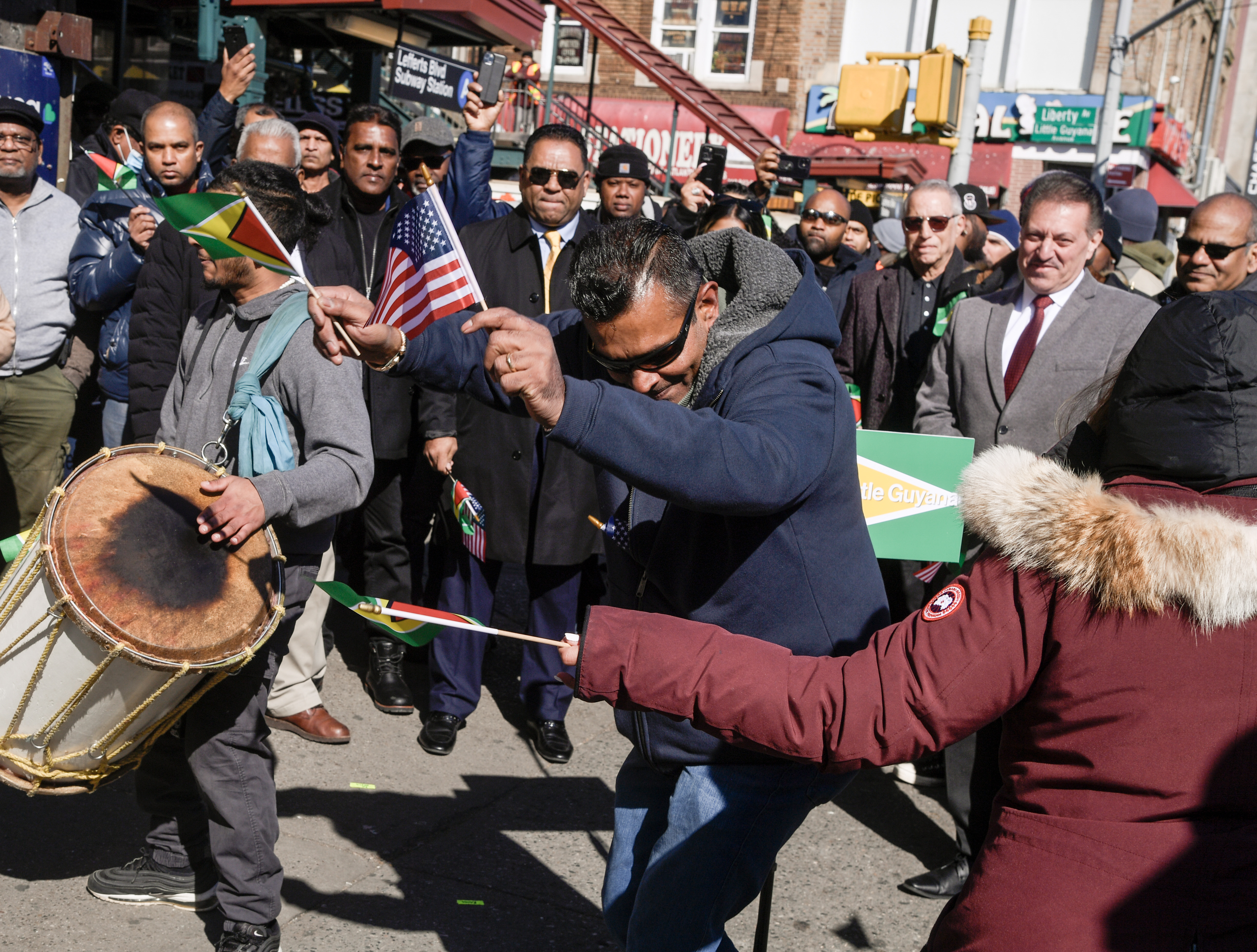 MTA Unveils Plaques Honoring Guyanese-American Heritage at Ozone Park–Lefferts Blvd A Station 
